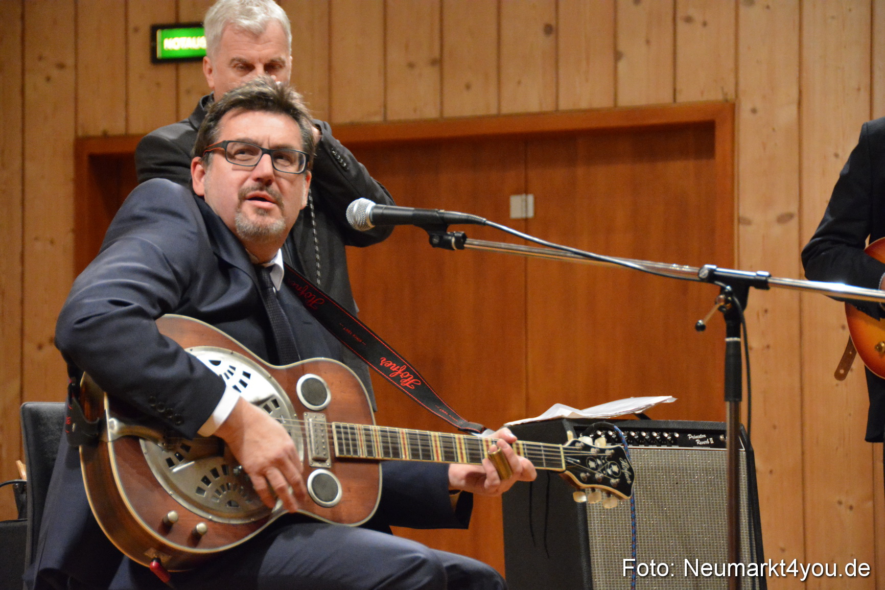 Weihnachtssitzung Stadtrat Neumarkt 151216 0011