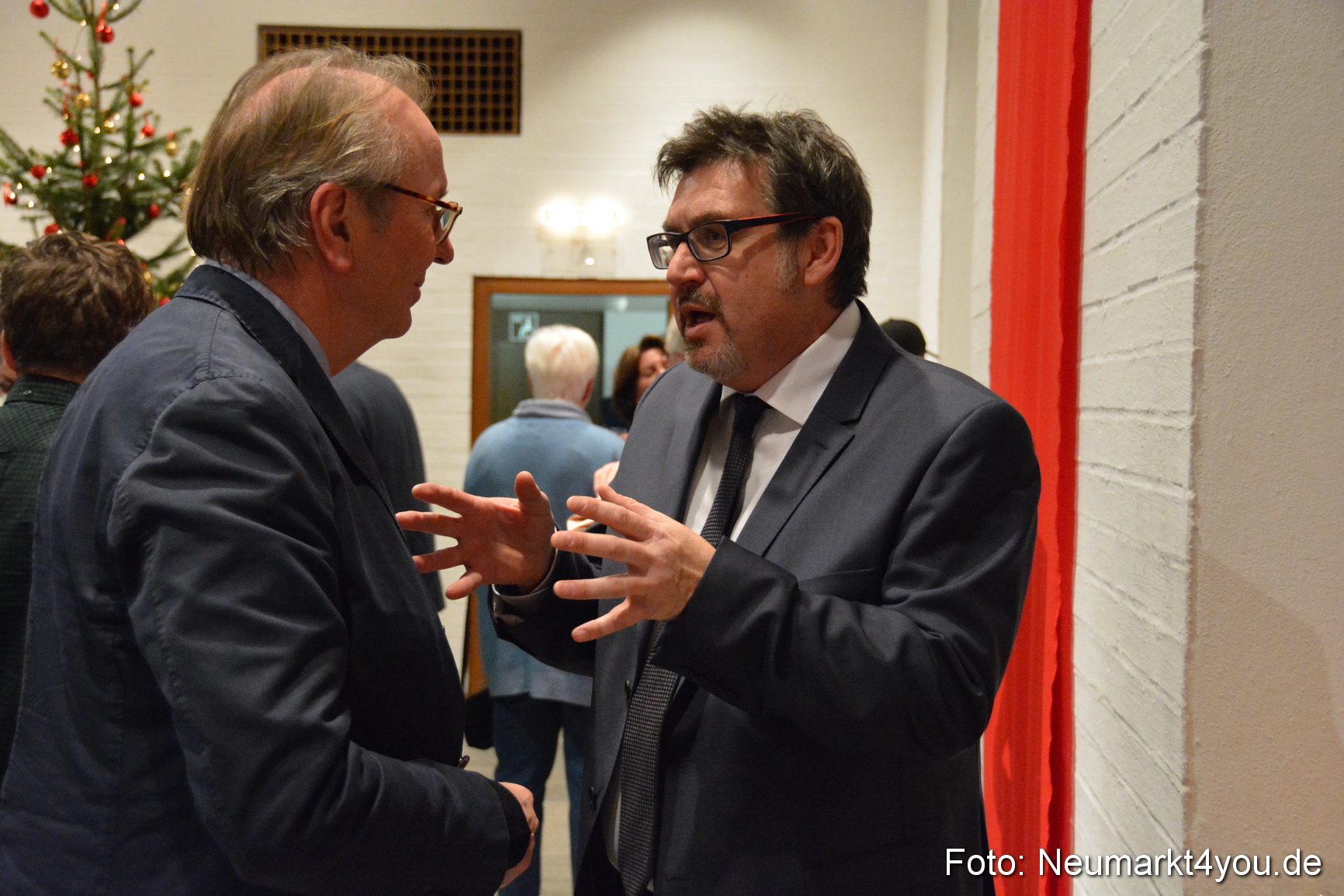 Weihnachtssitzung Stadtrat Neumarkt 151216 0017