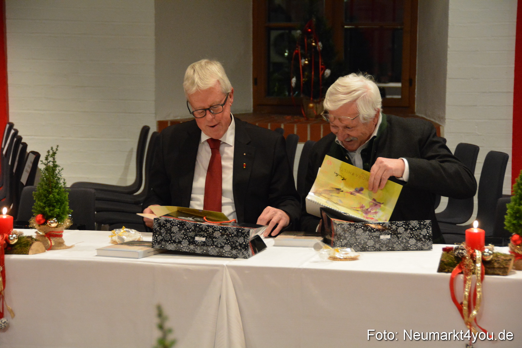 Weihnachtssitzung Stadtrat Neumarkt 151216 0025
