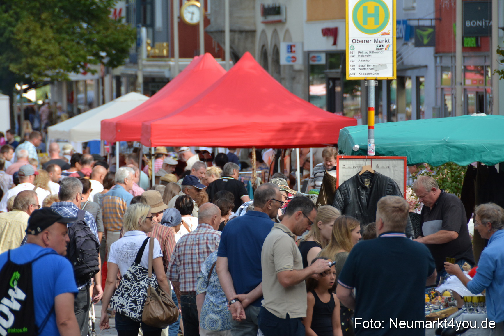 Altstadt Flohmarkt Neumarkt 2017 0003