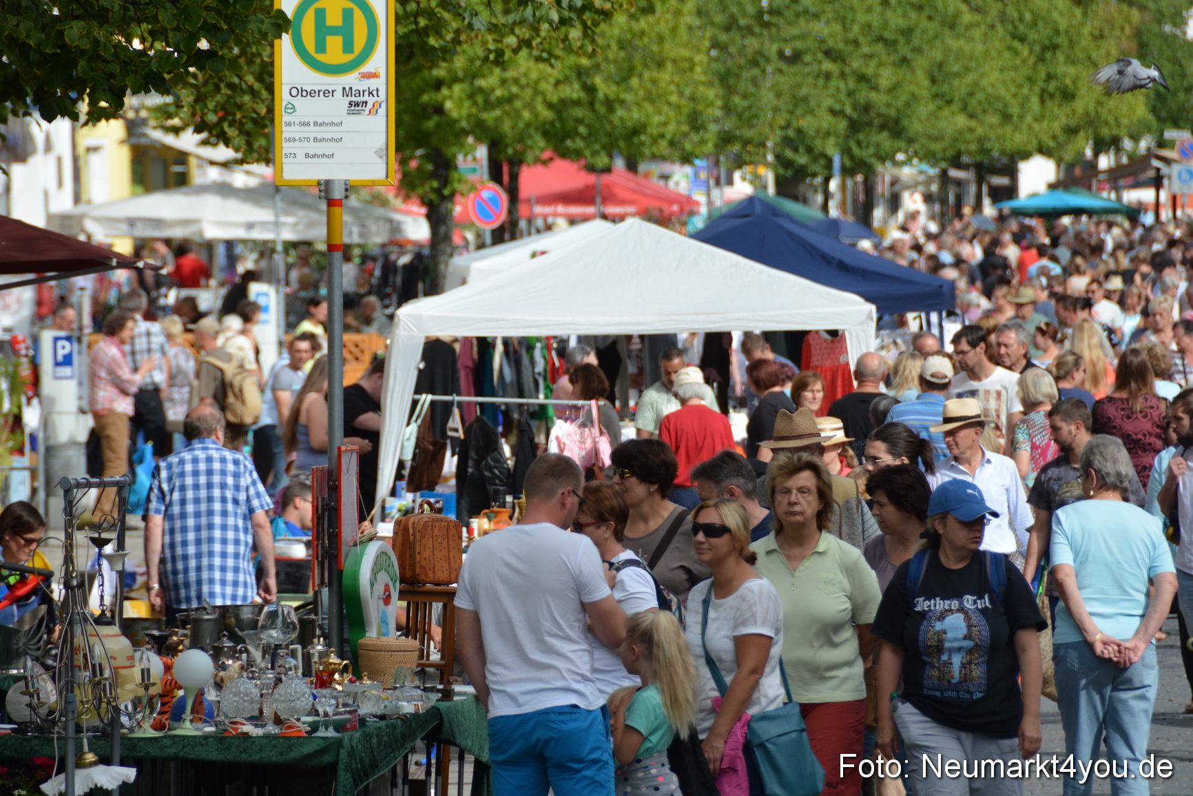 Altstadt Flohmarkt Neumarkt 2017 0004