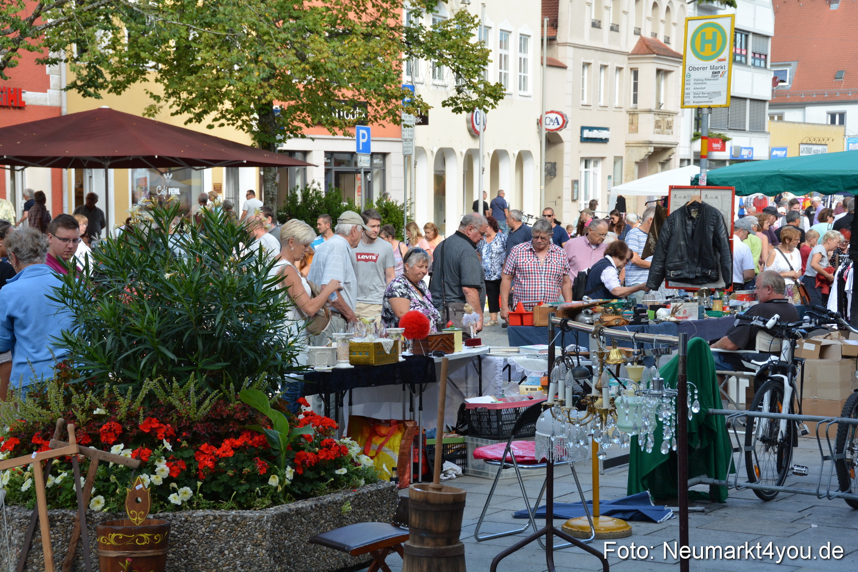 Altstadt Flohmarkt Neumarkt 2017 0009