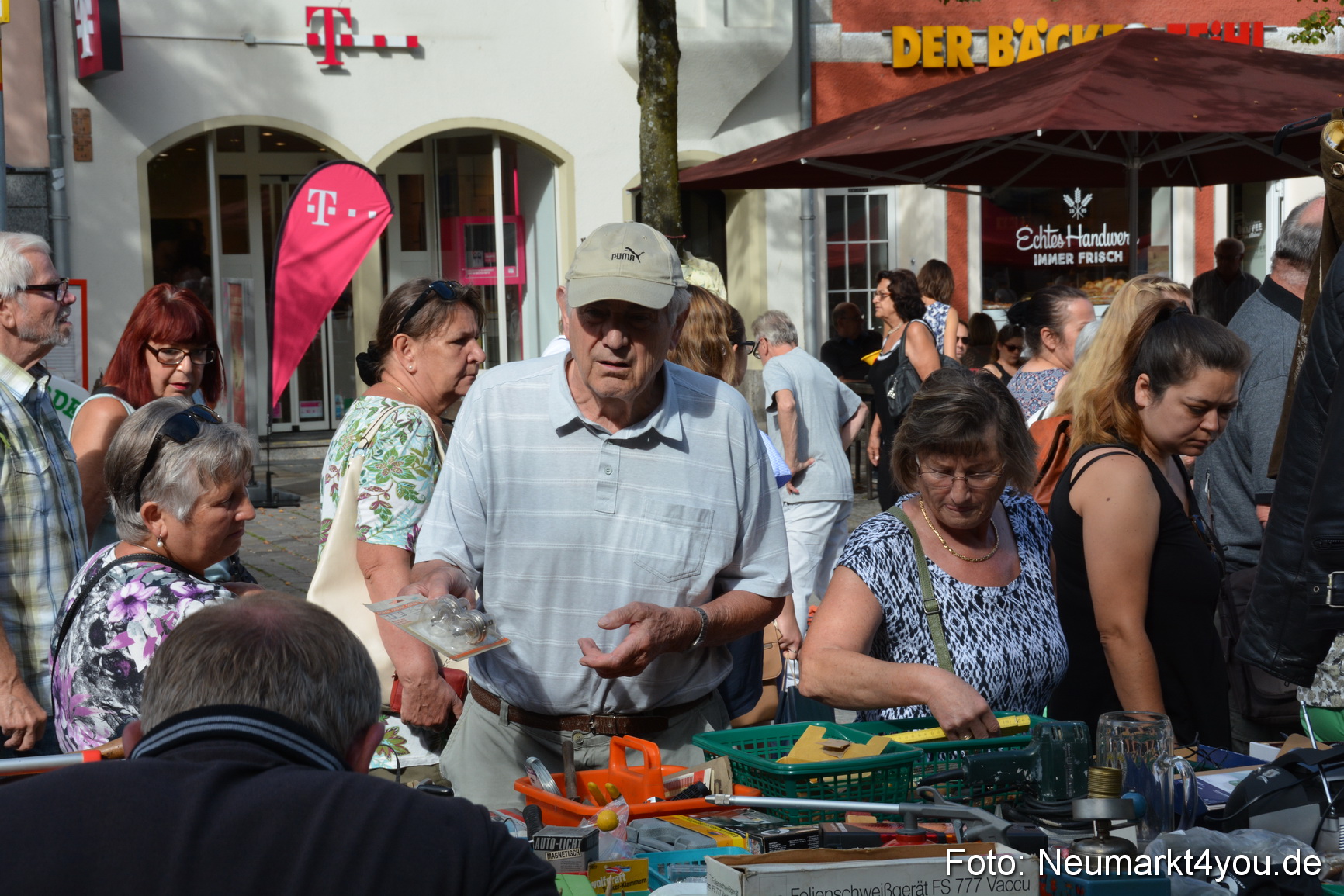 Altstadt Flohmarkt Neumarkt 2017 0012