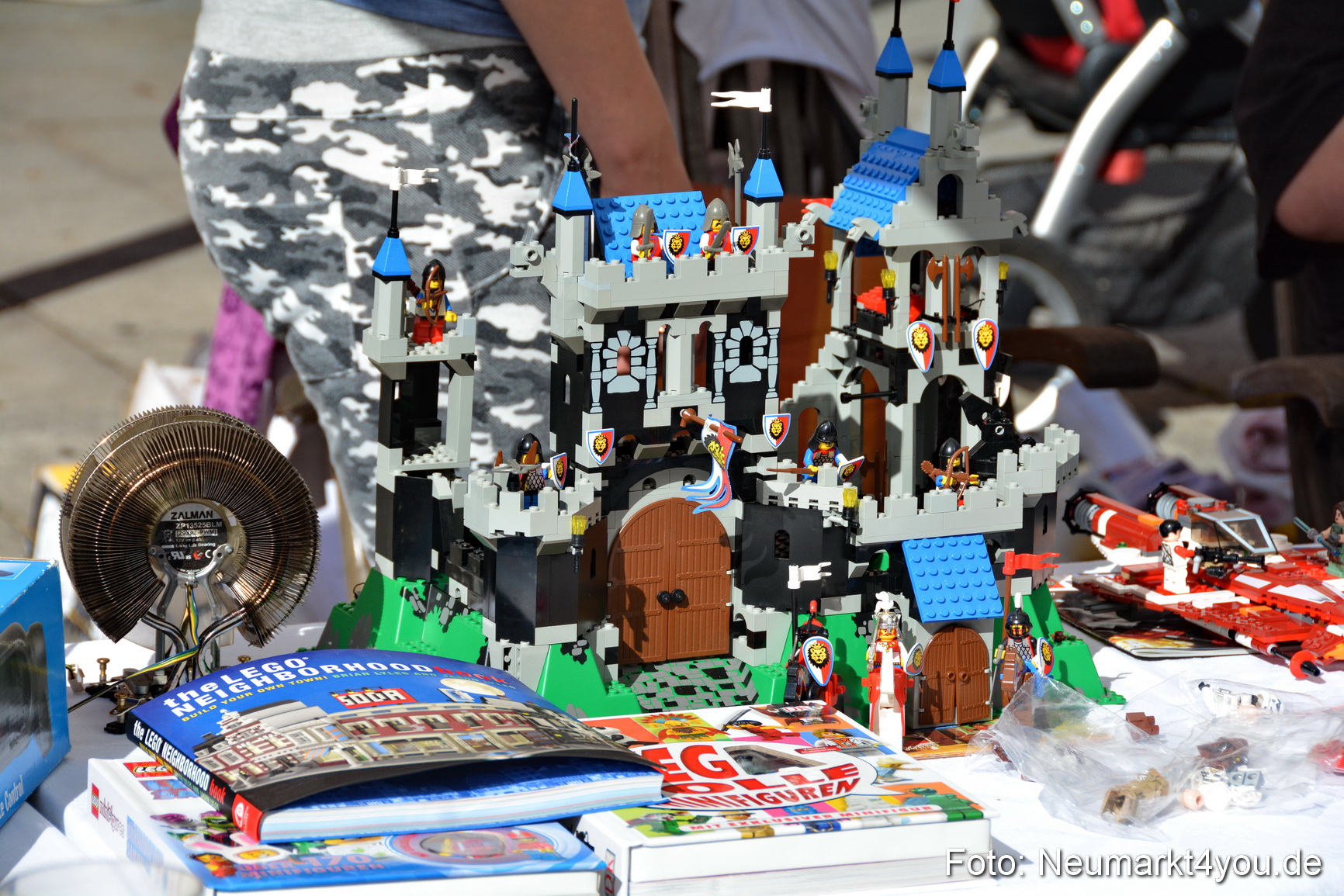 Altstadt Flohmarkt Neumarkt 2017 0023