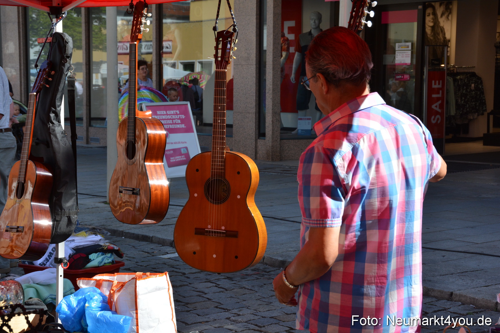 Altstadt Flohmarkt Neumarkt 2017 0024