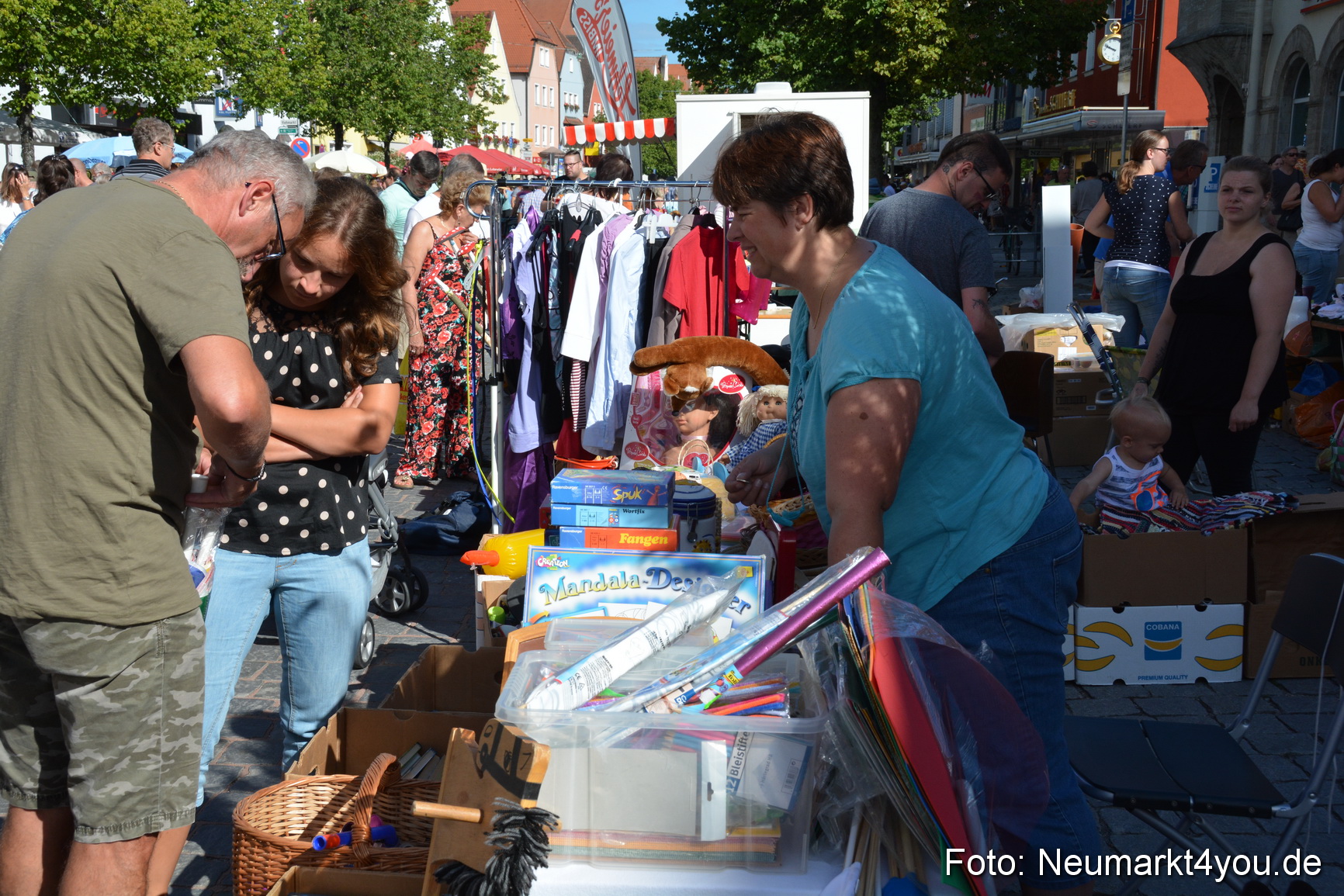 Altstadt Flohmarkt Neumarkt 2017 0033