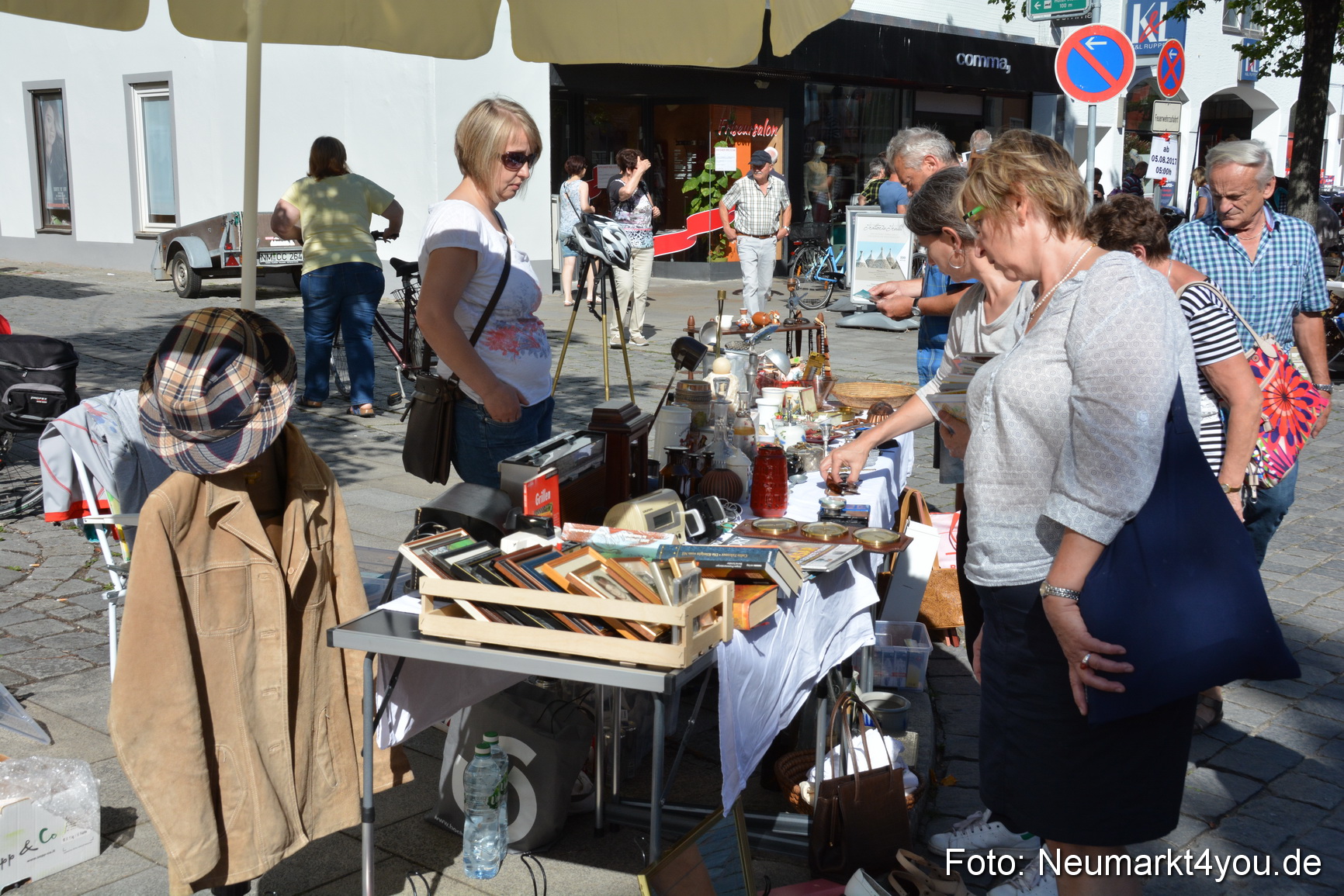 Altstadt Flohmarkt Neumarkt 2017 0039