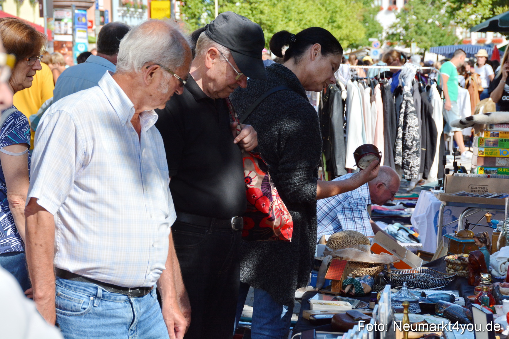 Altstadt Flohmarkt Neumarkt 2017 0040