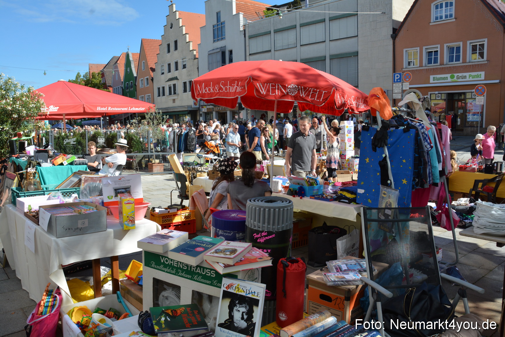 Altstadt Flohmarkt Neumarkt 2017 0046