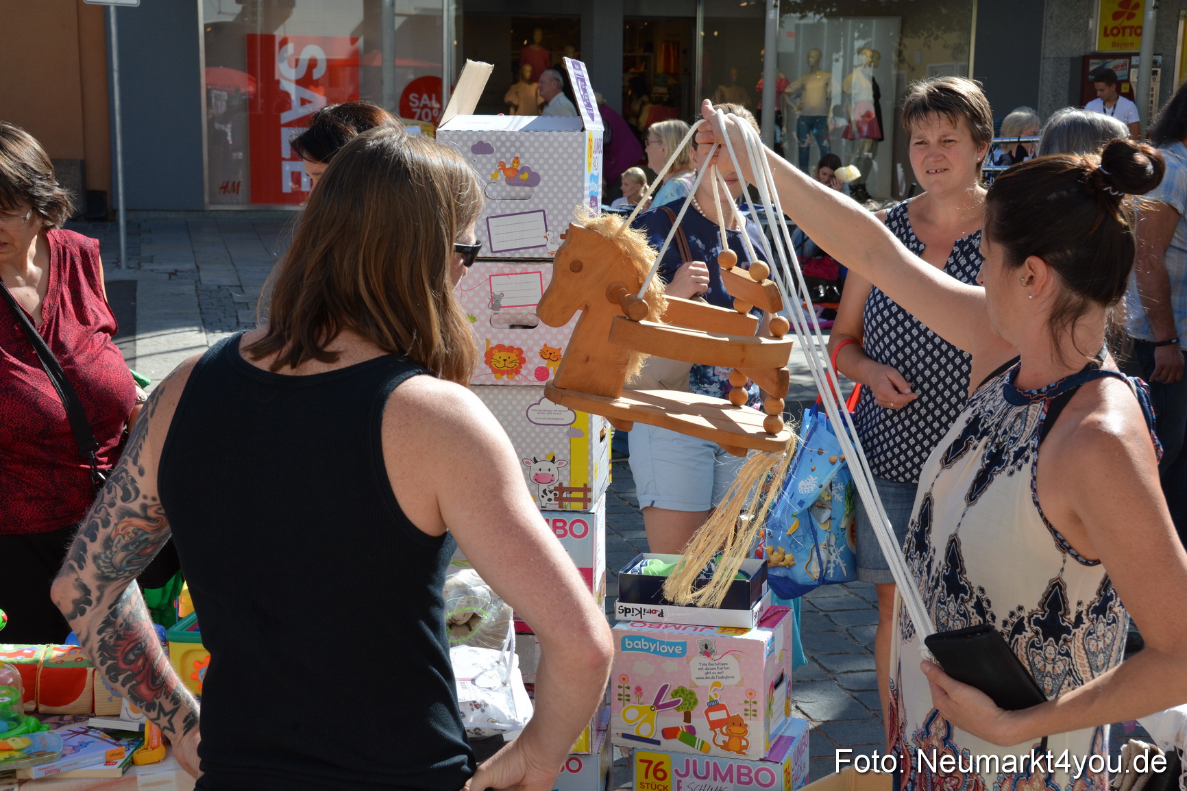 Altstadt Flohmarkt Neumarkt 2017 0048