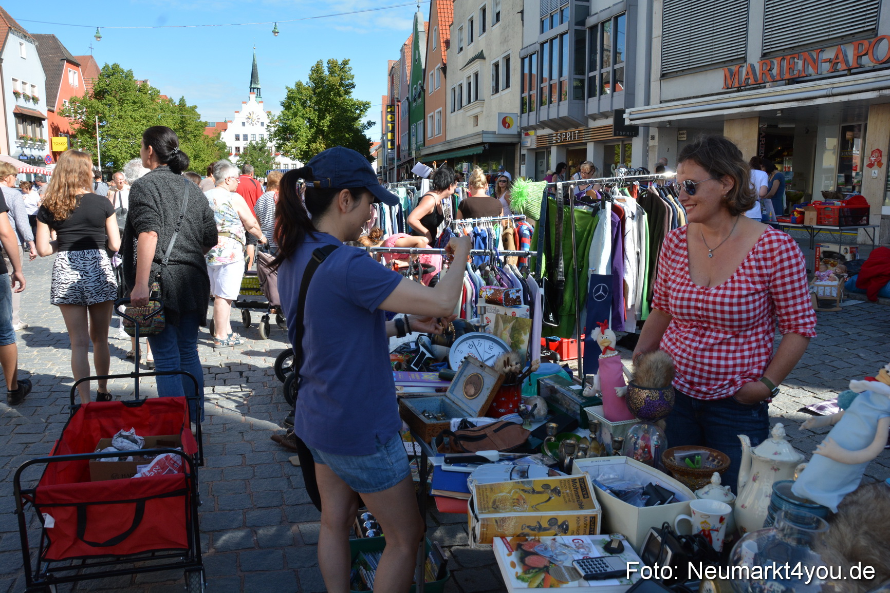 Altstadt Flohmarkt Neumarkt 2017 0050