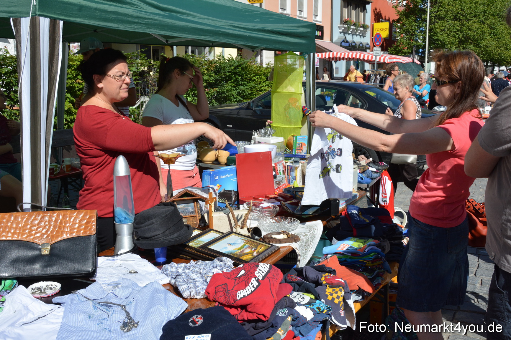Altstadt Flohmarkt Neumarkt 2017 0056