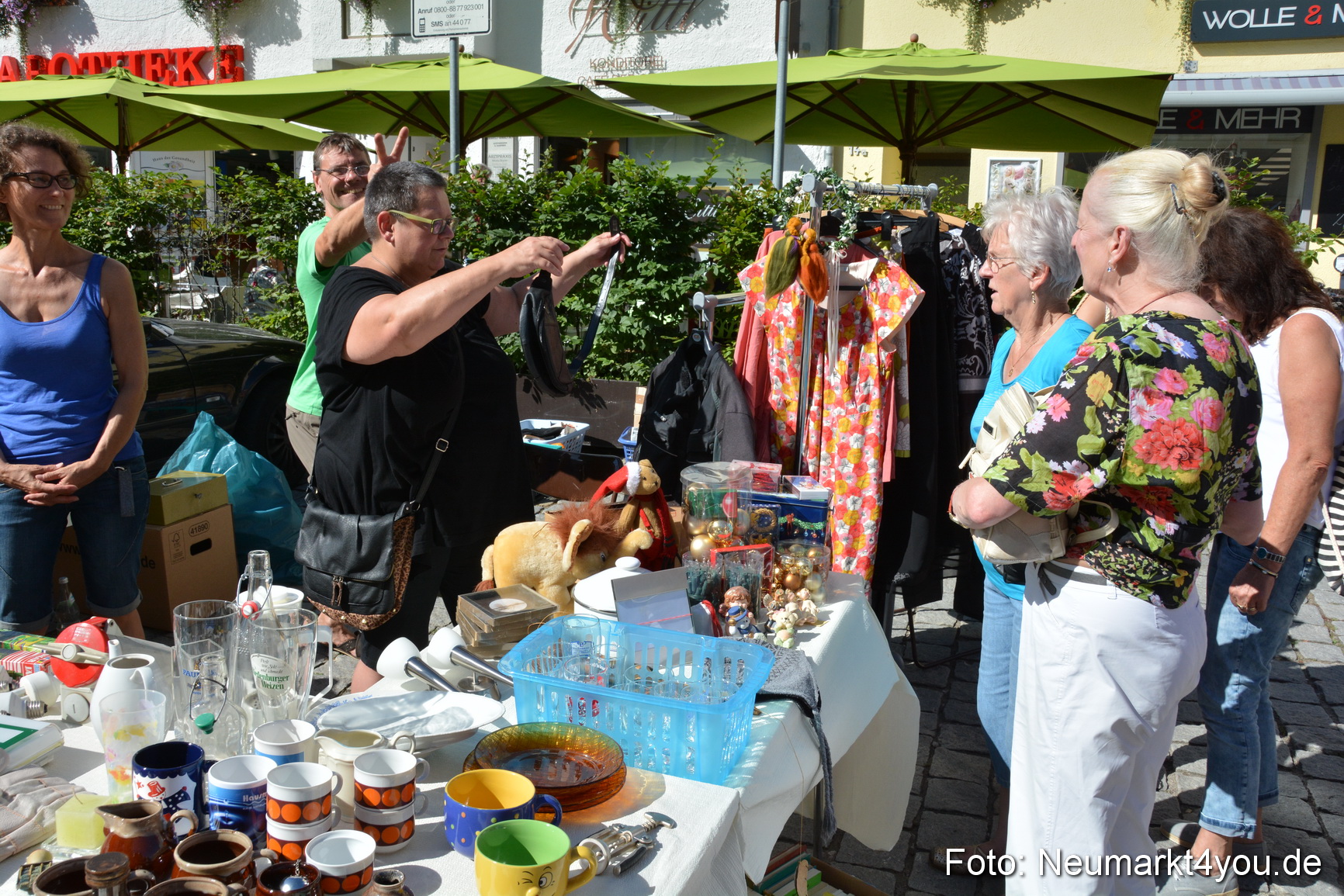 Altstadt Flohmarkt Neumarkt 2017 0058