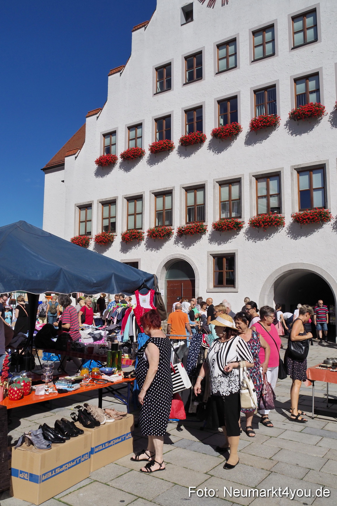 Altstadt Flohmarkt Neumarkt 2017 0065