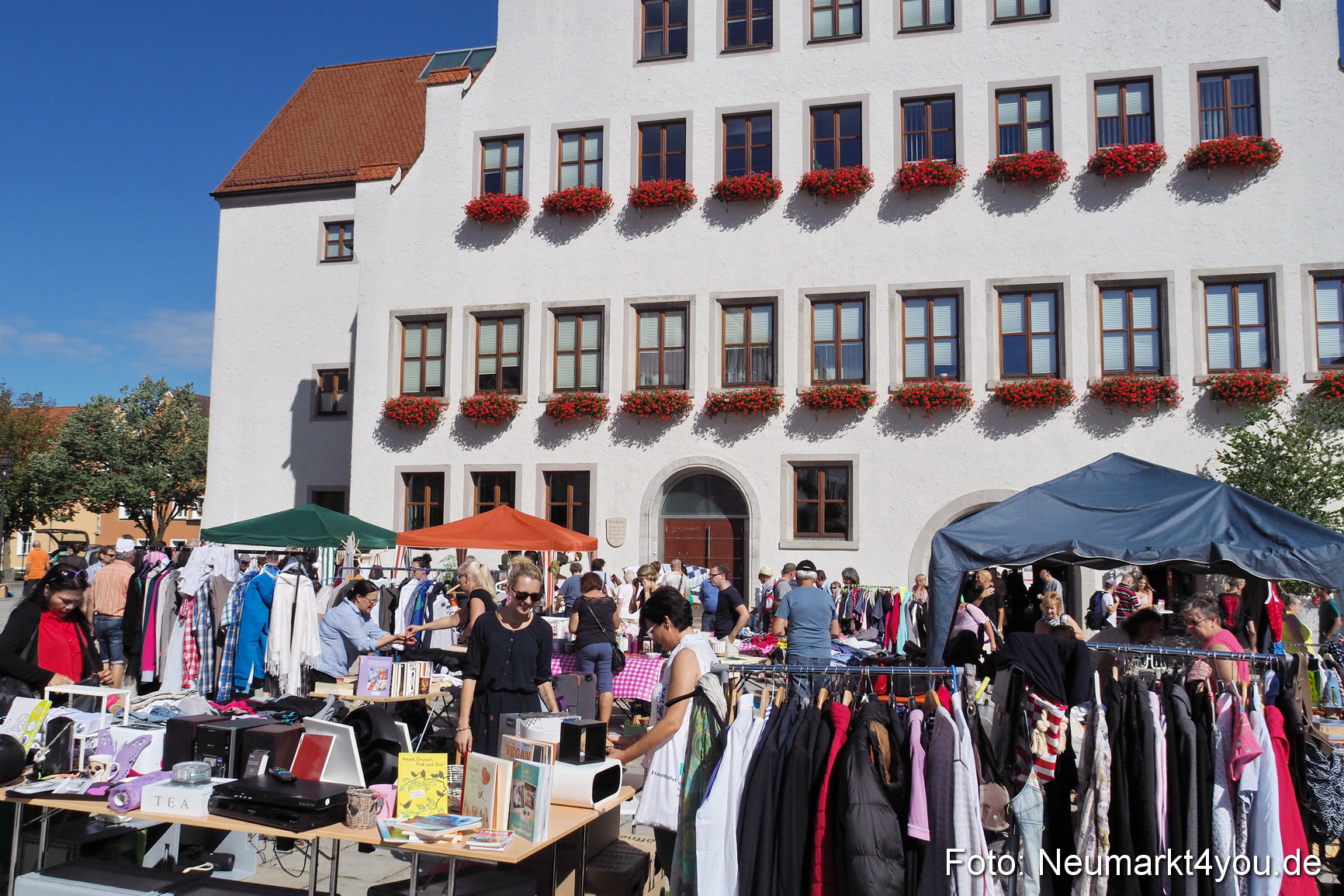 Altstadt Flohmarkt Neumarkt 2017 0067