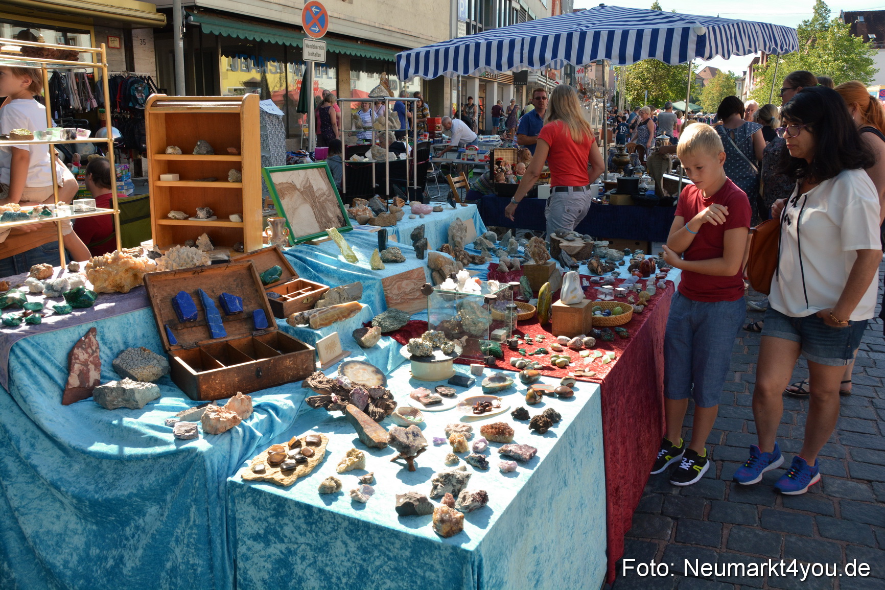 Altstadt Flohmarkt Neumarkt 2017 0071