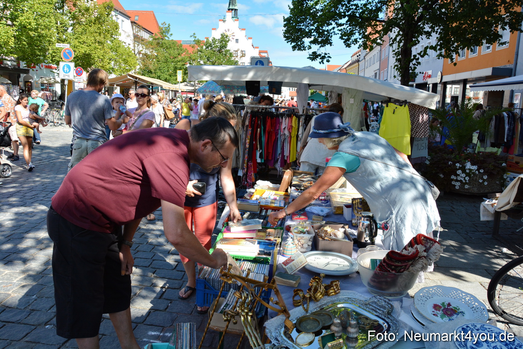 Altstadt Flohmarkt Neumarkt 2017 0083