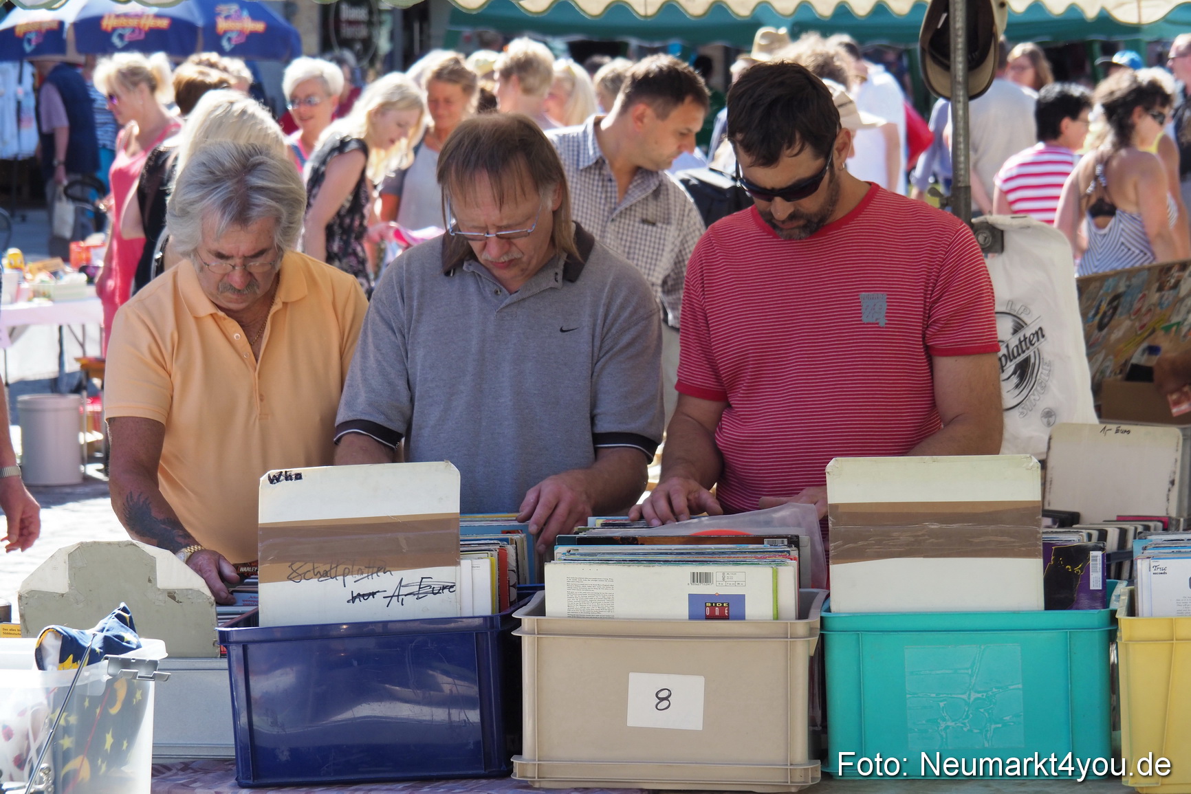 Altstadt Flohmarkt Neumarkt 2017 0085