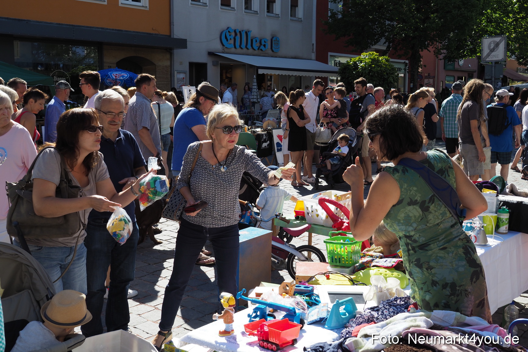 Altstadt Flohmarkt Neumarkt 2017 0088