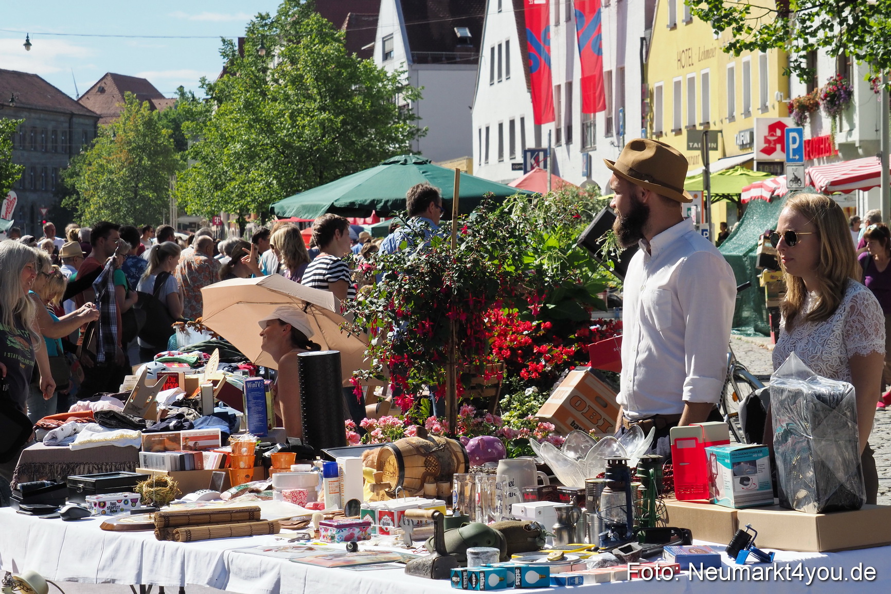 Altstadt Flohmarkt Neumarkt 2017 0090
