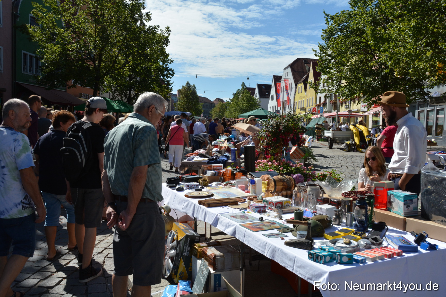 Altstadt Flohmarkt Neumarkt 2017 0091