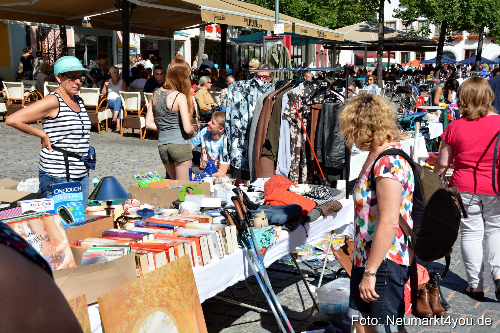 Altstadt Flohmarkt Neumarkt 2017 0092
