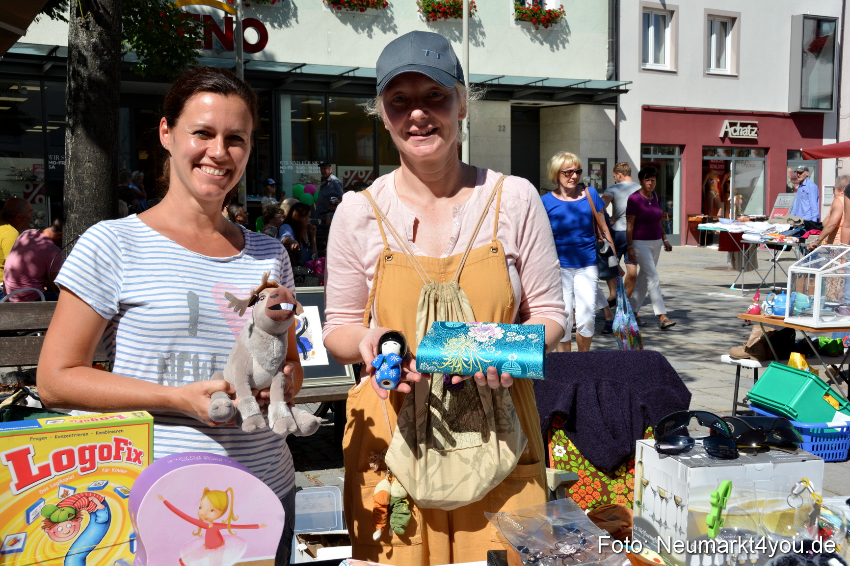 Altstadt Flohmarkt Neumarkt 2017 0106