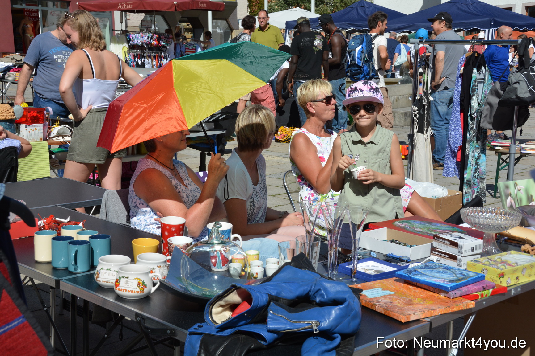 Altstadt Flohmarkt Neumarkt 2017 0107