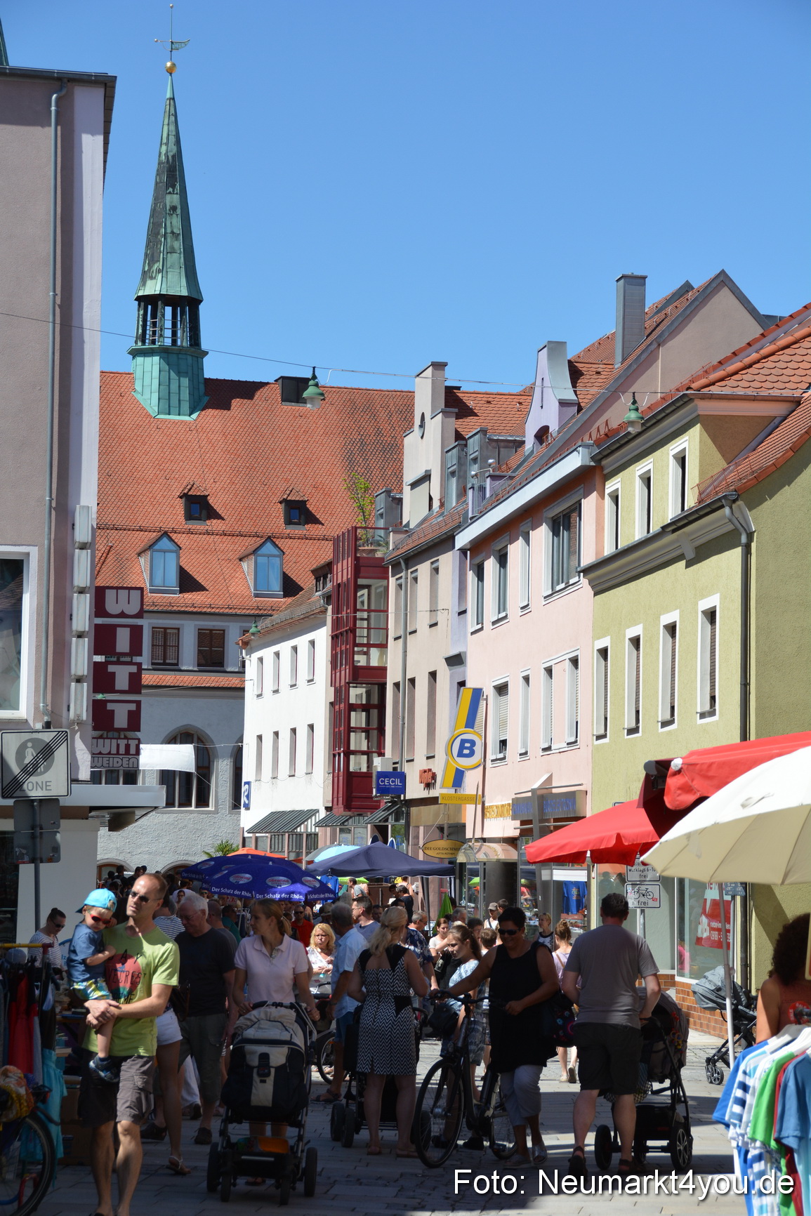 Altstadt Flohmarkt Neumarkt 2017 0114