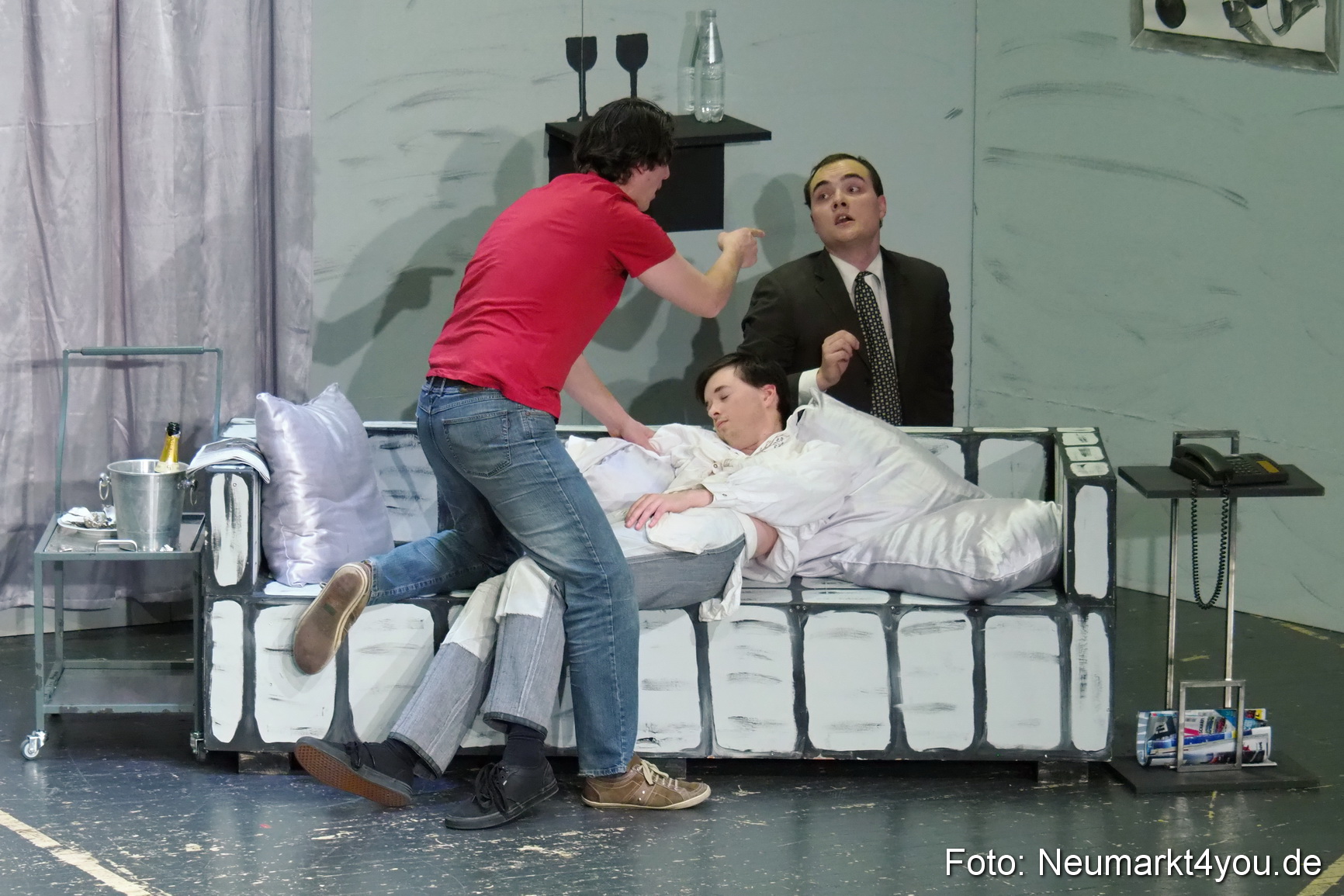 Schloss Spiele Neumarkt Ausser Kontrolle 130117 0150