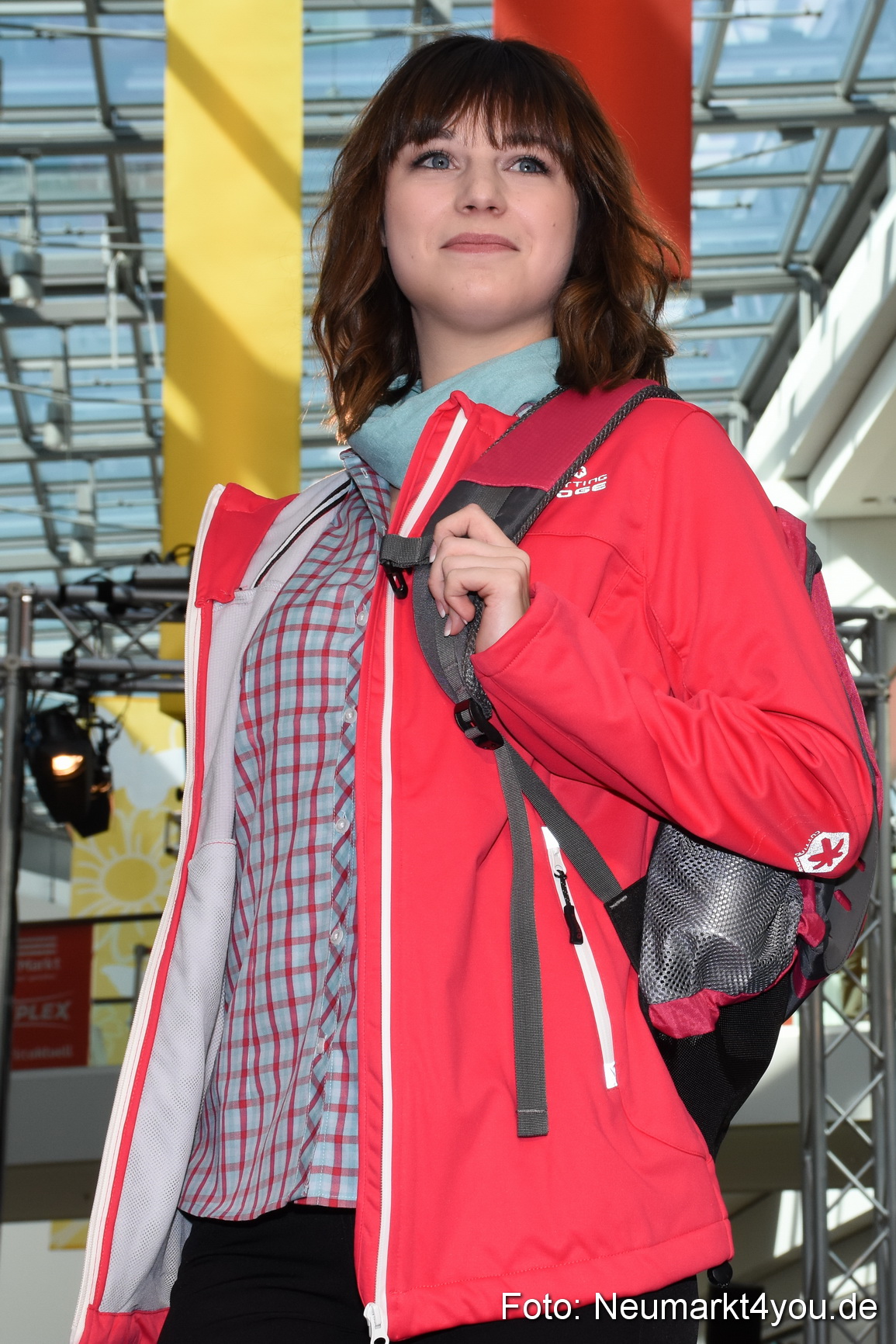 Modenschau NeuerMarkt Fruehjahr 2017 0017