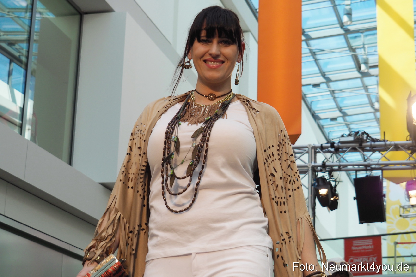 Modenschau NeuerMarkt Fruehjahr 2017 0020