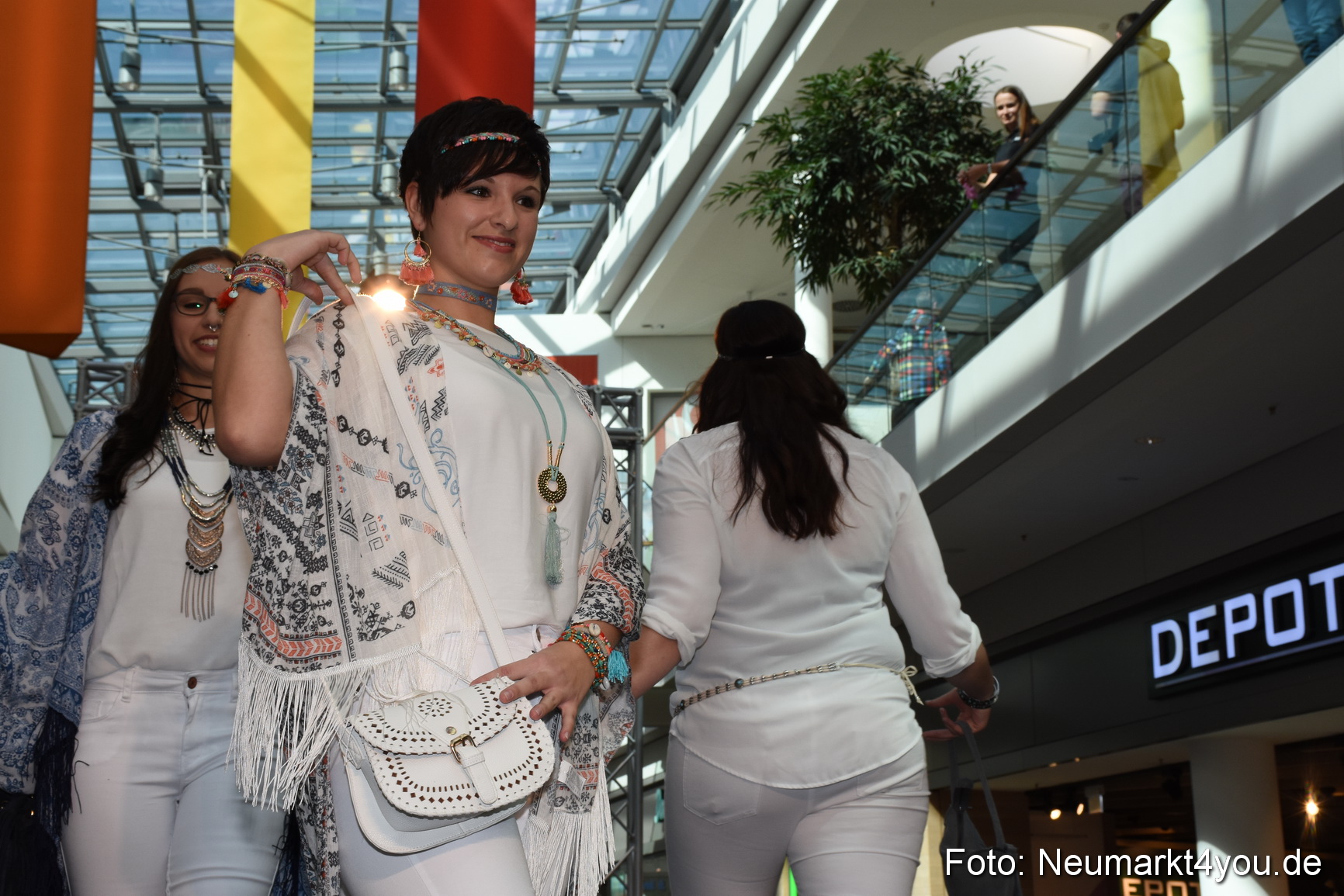 Modenschau NeuerMarkt Fruehjahr 2017 0026