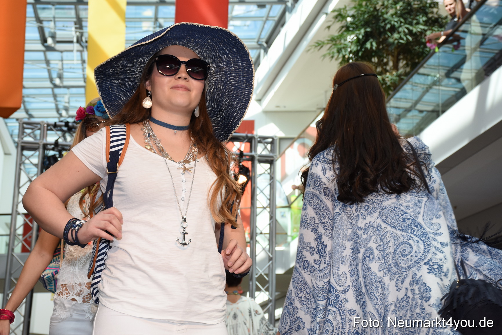 Modenschau NeuerMarkt Fruehjahr 2017 0029