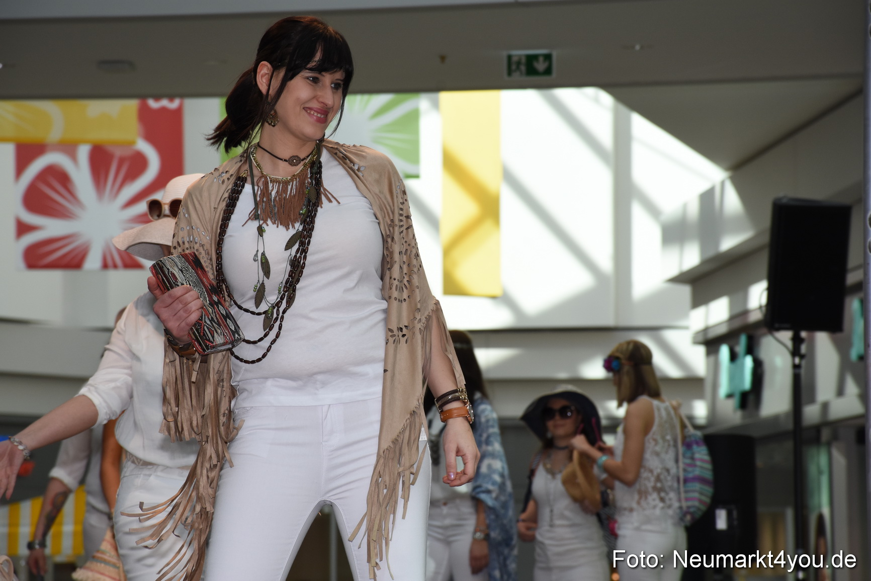 Modenschau NeuerMarkt Fruehjahr 2017 0032