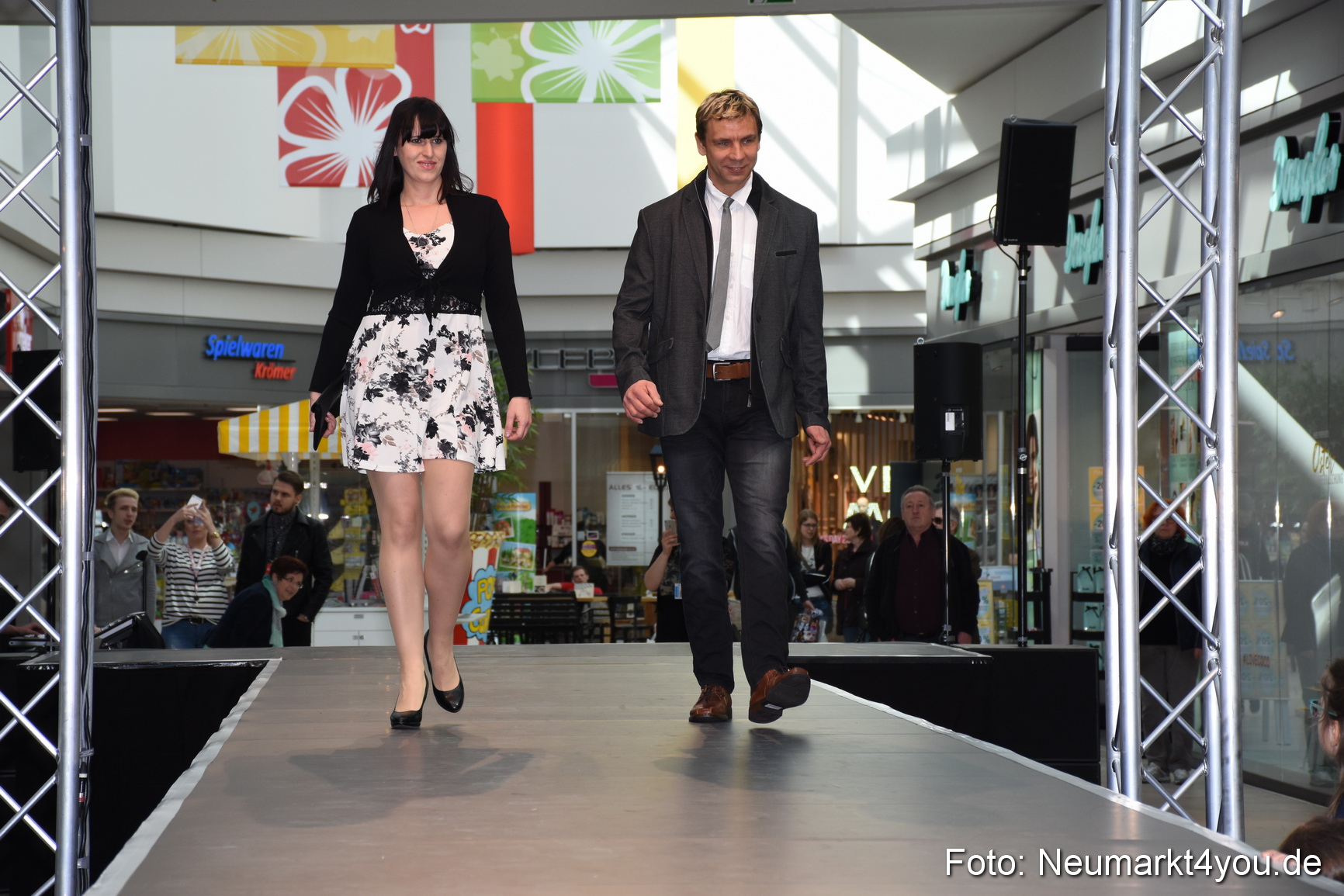 Modenschau NeuerMarkt Fruehjahr 2017 0034