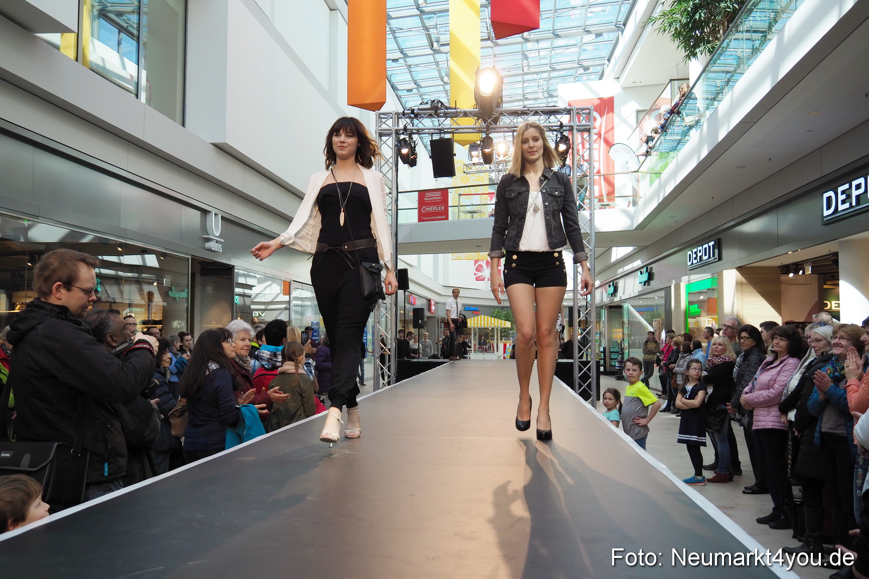 Modenschau NeuerMarkt Fruehjahr 2017 0039
