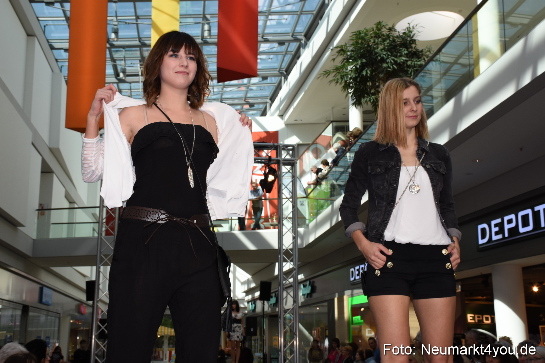 Modenschau NeuerMarkt Fruehjahr 2017 0040