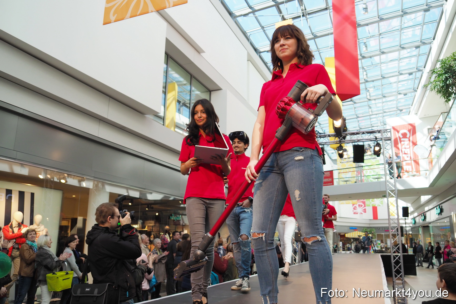 Modenschau NeuerMarkt Fruehjahr 2017 0065