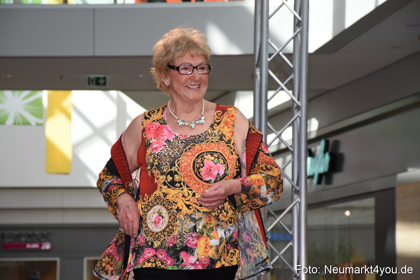 Modenschau NeuerMarkt Fruehjahr 2017 0134