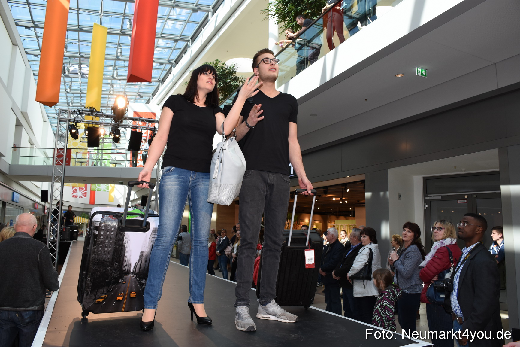 Modenschau NeuerMarkt Fruehjahr 2017 0163