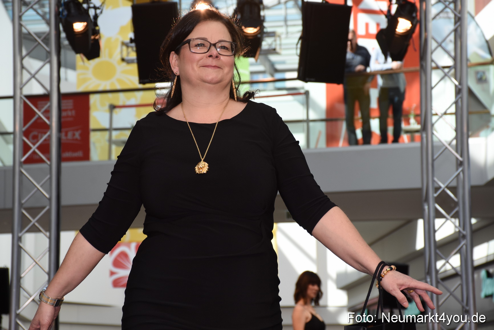 Modenschau NeuerMarkt Fruehjahr 2017 0186