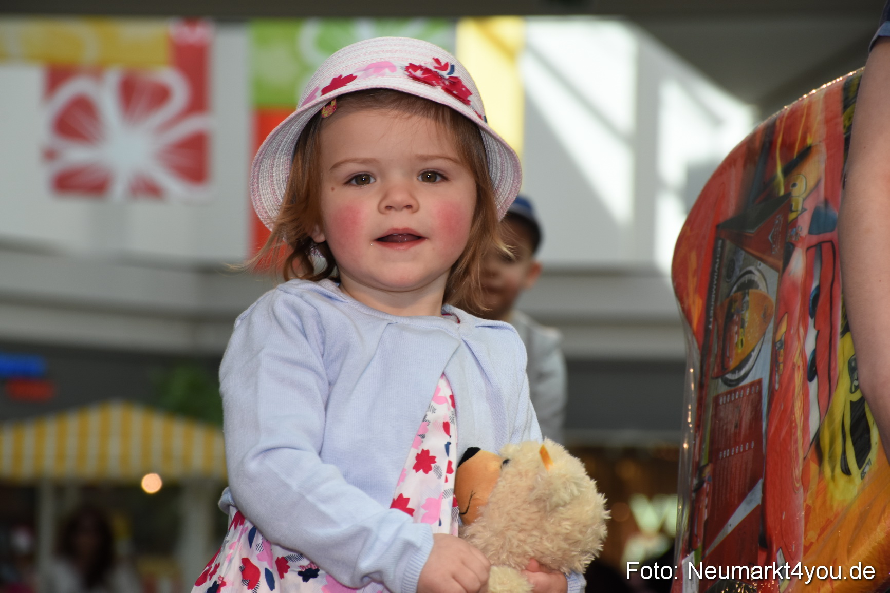 Modenschau NeuerMarkt Fruehjahr 2017 0200