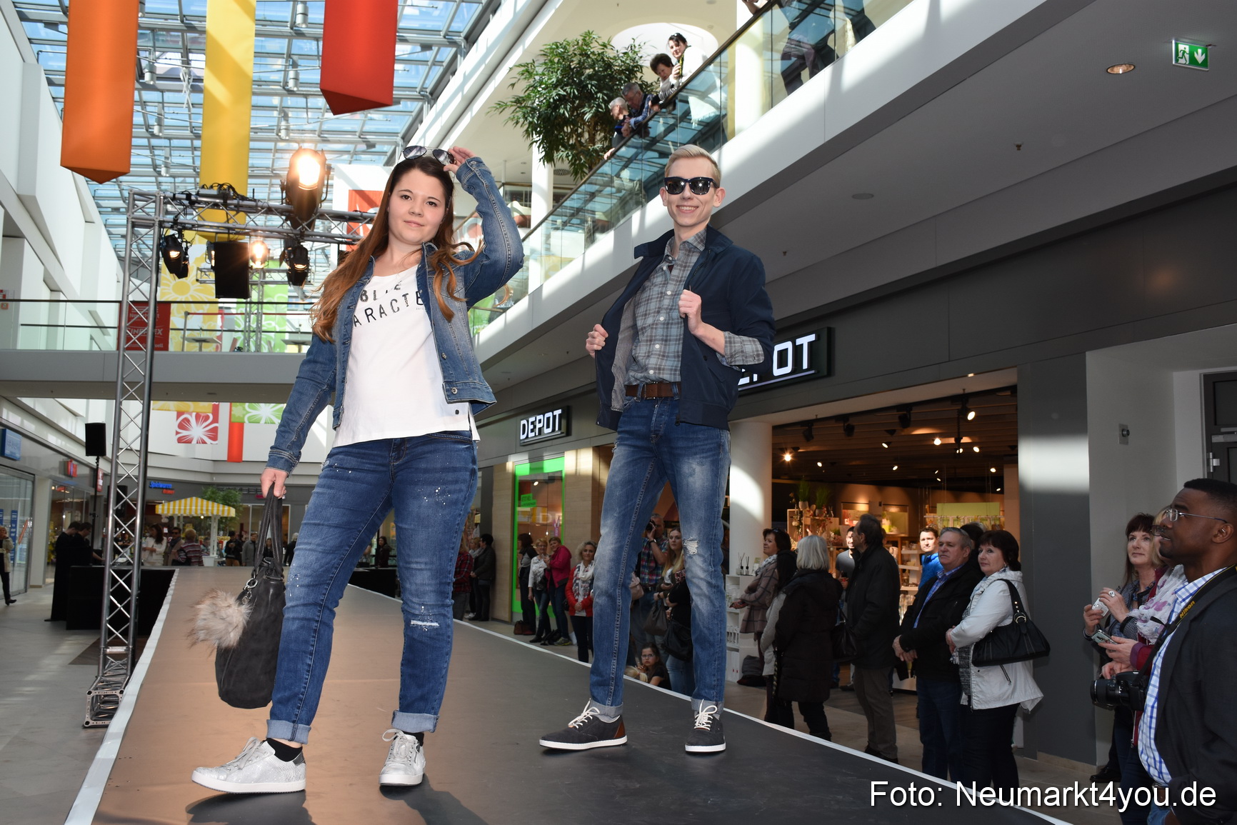 Modenschau NeuerMarkt Fruehjahr 2017 0209