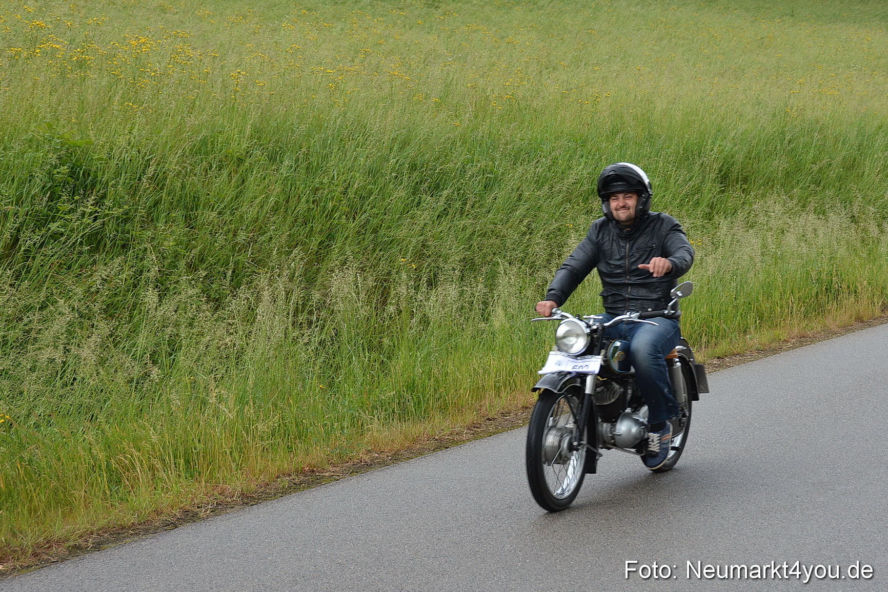 Oldtimertreffen Neumarkt Strecke 040617 0013