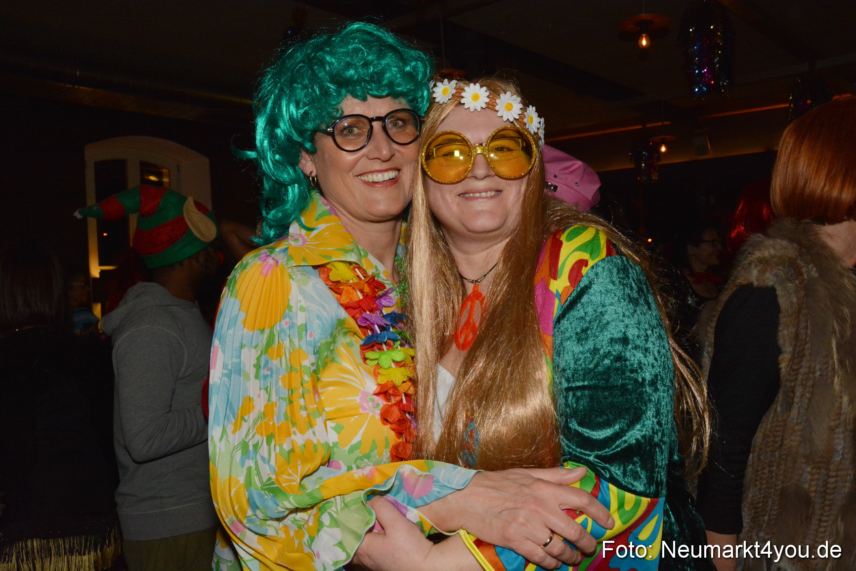 Weiberfasching Neumarkt 230217 0014