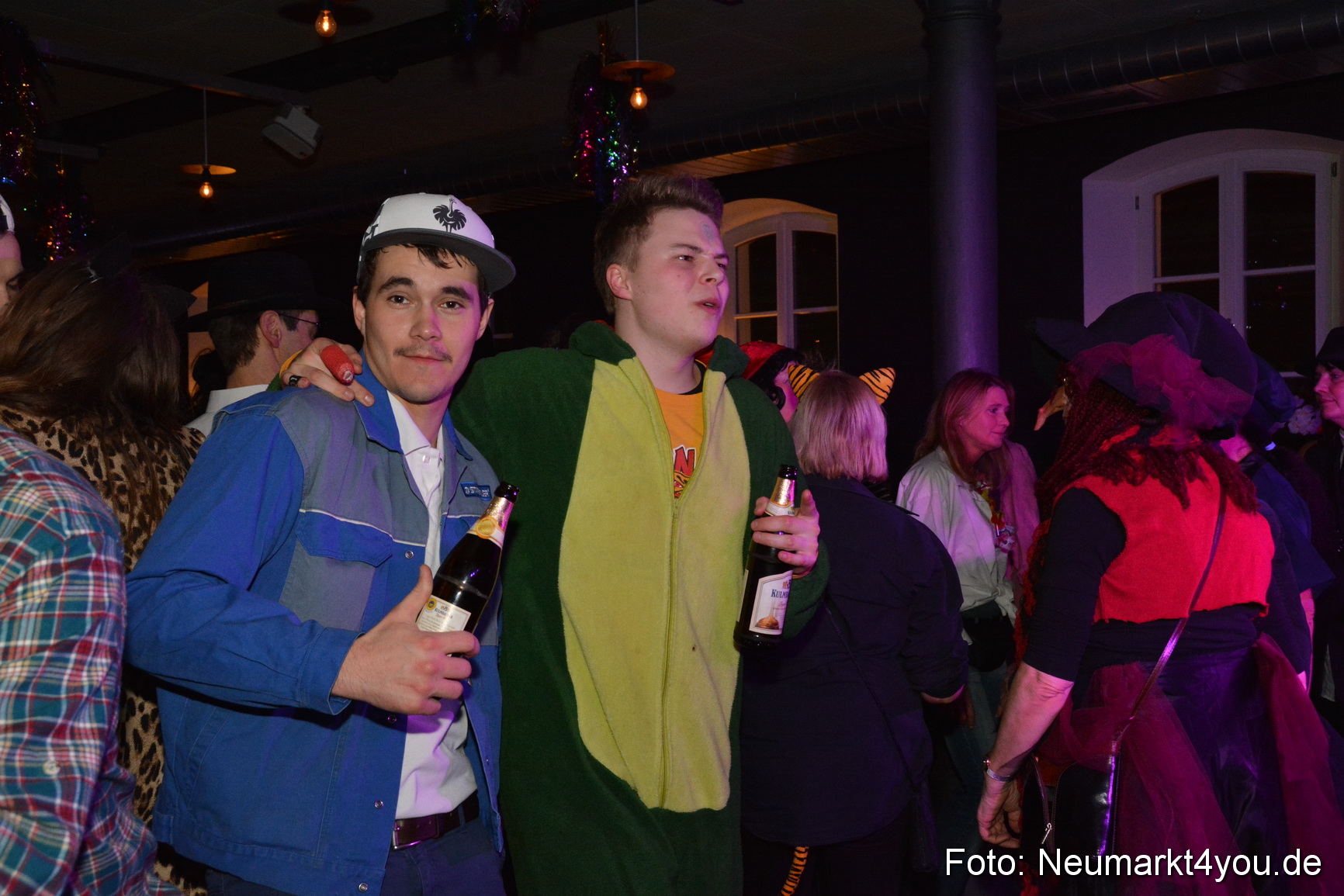 Weiberfasching Neumarkt 230217 0024