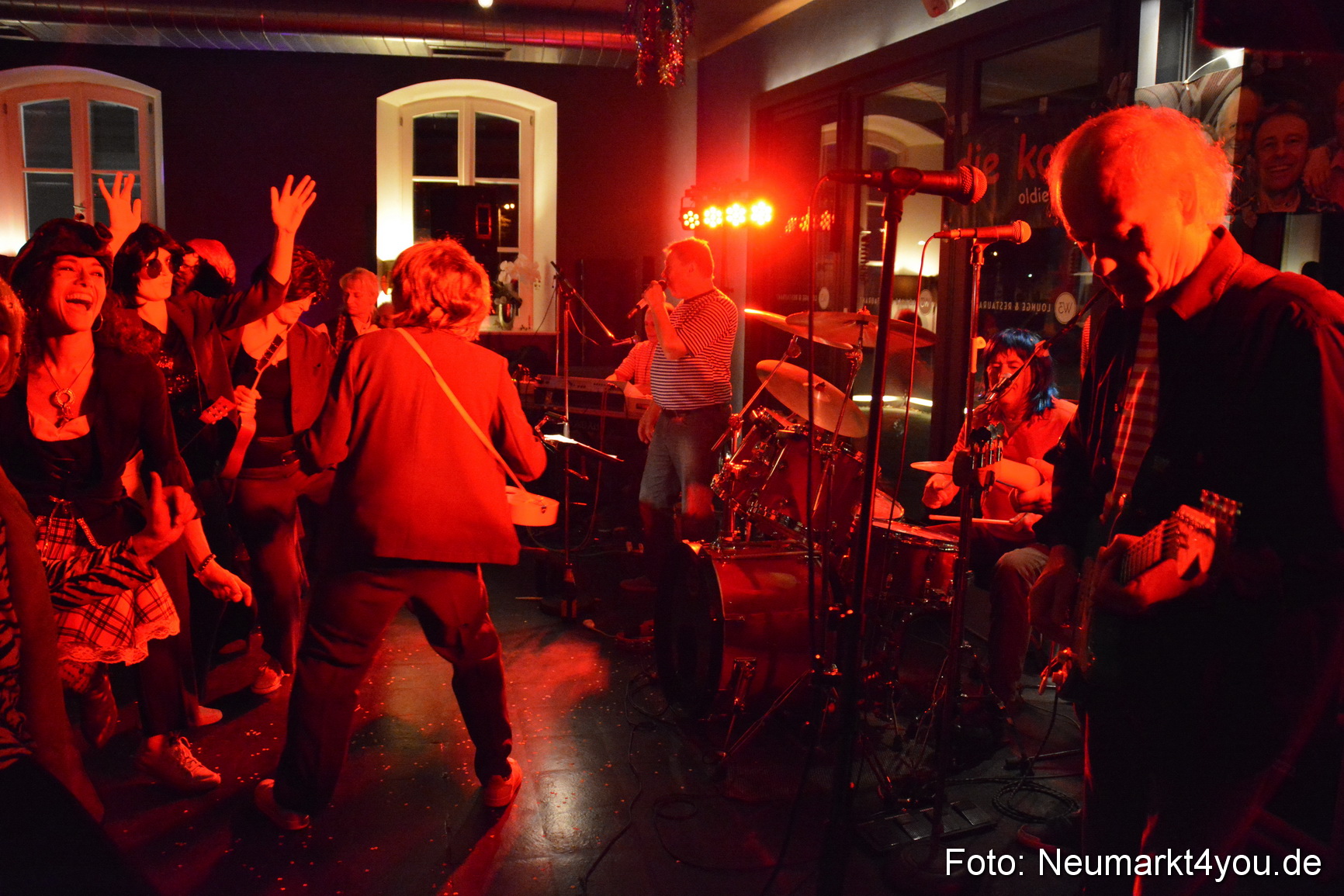 Weiberfasching Neumarkt 230217 0032