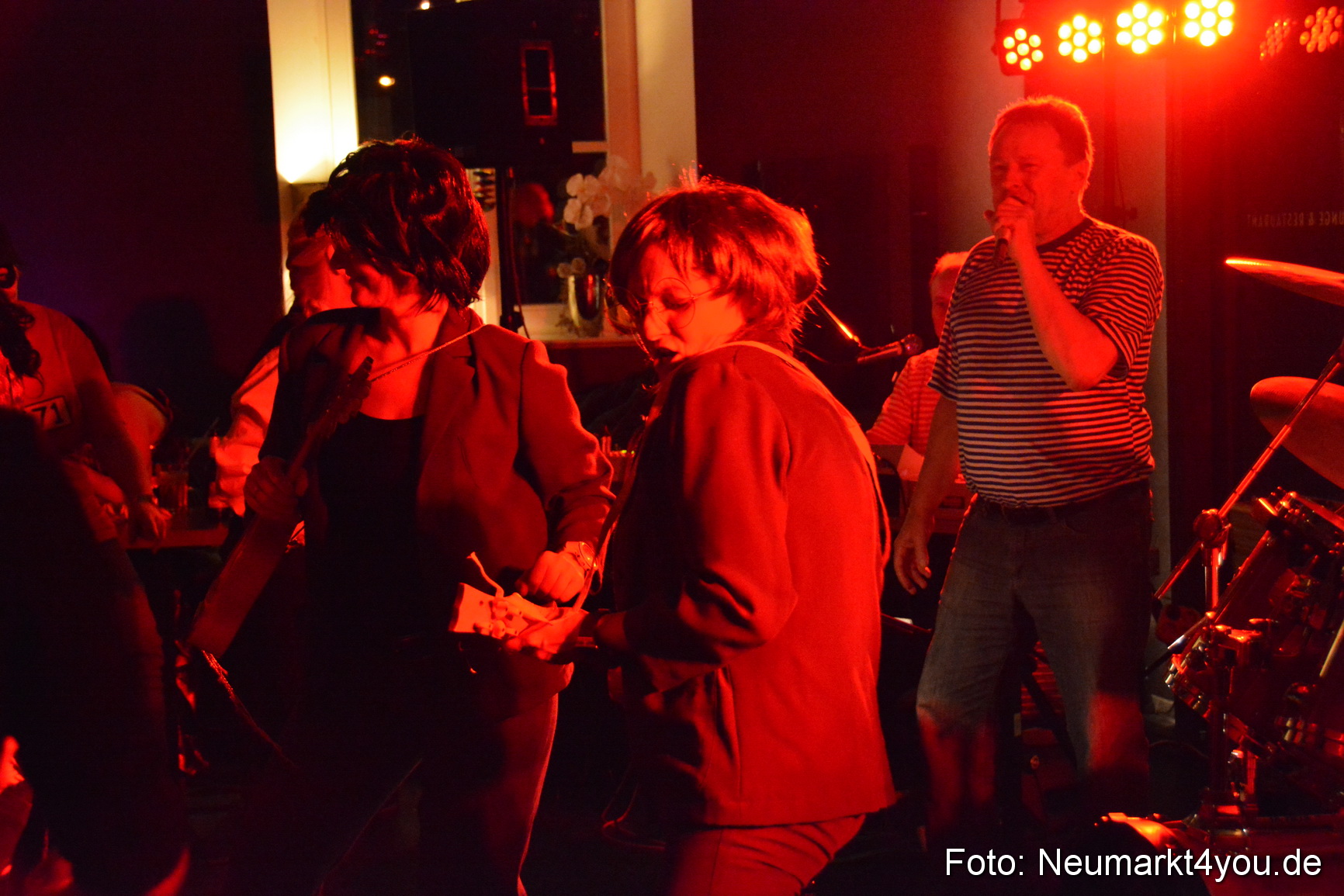 Weiberfasching Neumarkt 230217 0033