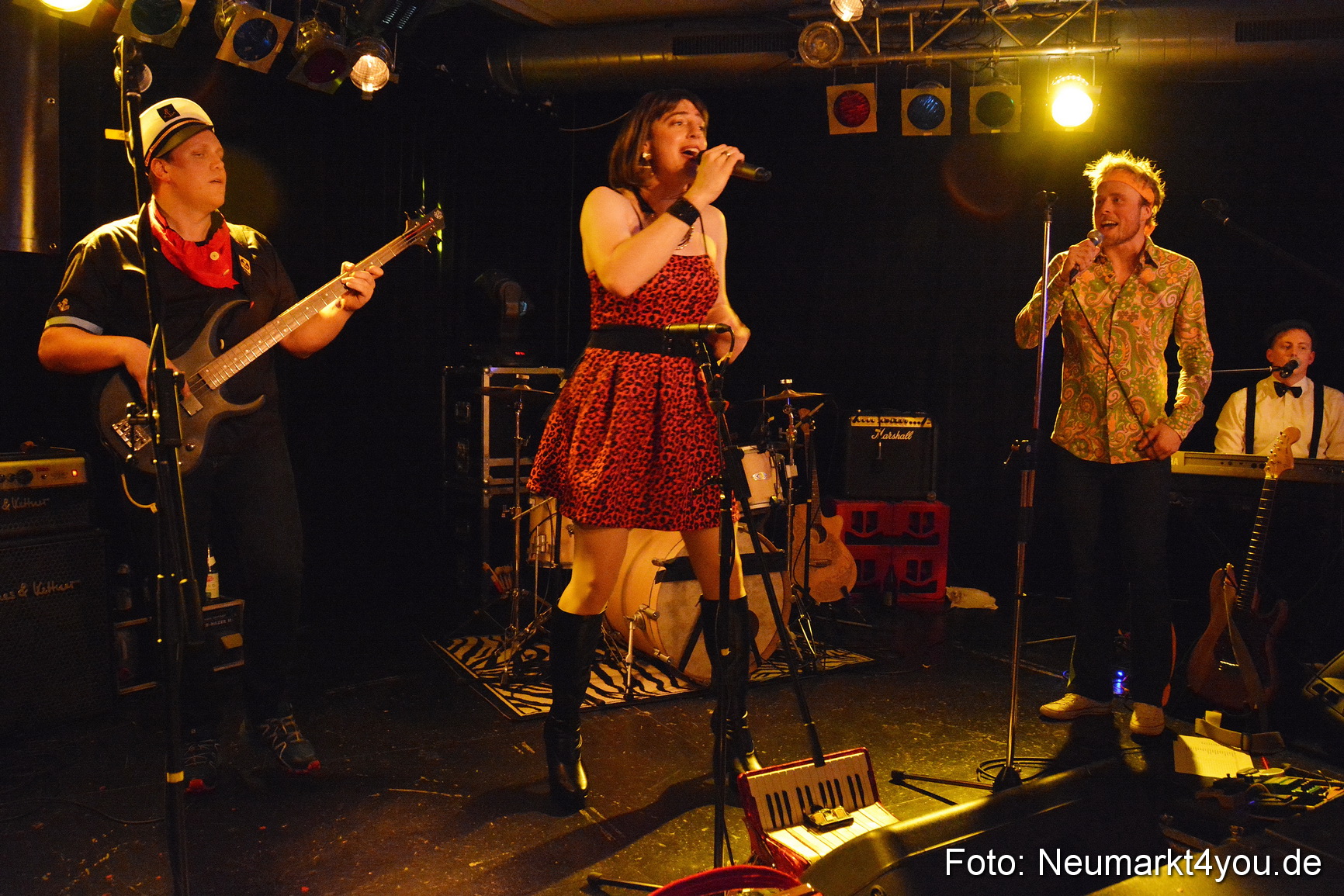 Weiberfasching Neumarkt 230217 0046